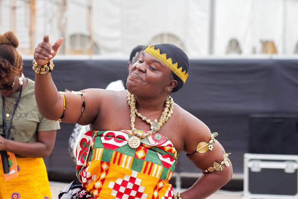 Dancing_in_Ghana_3