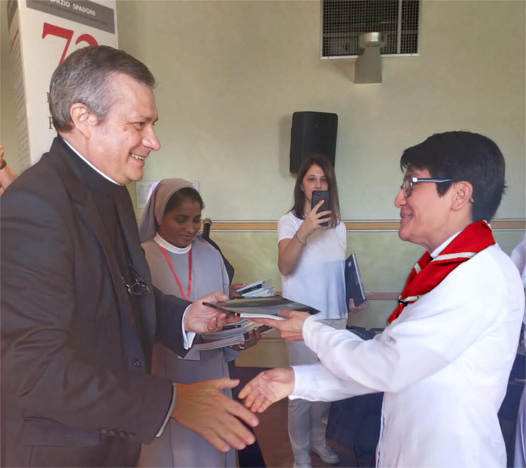 suor_perla_incontra_mons_ruiz_convention_fare_spazio_coraggio_spazio_spadoni