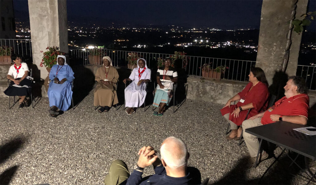2022_settembre_hicsum_spazio_spadoni_italia_convento_san_cerbone_misericordia_convention_fare_spazio_coraggio_sr_-5-300x225.jpg