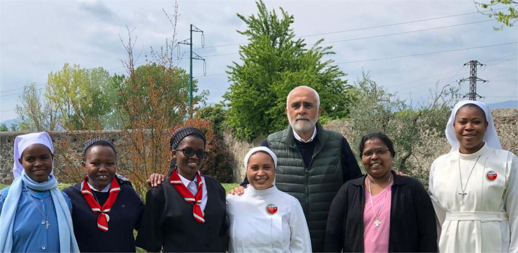 2022_hicsum_22_italia_tanzania_spazio_spadoni_misericordia_roccasecca_sr_devotha_ansilla_oliver_agnes_evarest_odette_luigi-