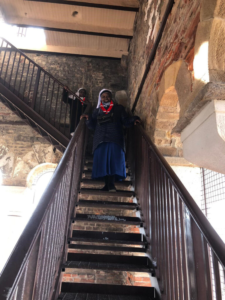 2022_marzo_hicsum_18_19_lucca_spazio_spadoni_misericordia_borgo_mozzano_sr_marguerite_angele_marie_dominicaines_missionnaires_familles_visita-10