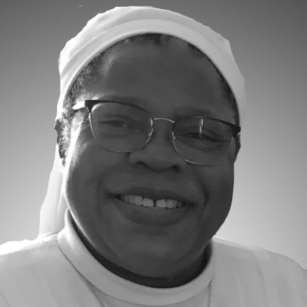 Suor Fidélia Suor Fidélia