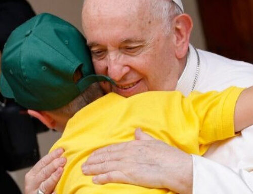Il Papa a Sanremo sui bambini e le guerre | E’ ora che si cambi musica