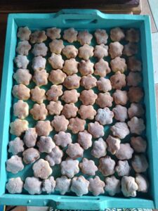 2022_dicembre_suor_lea_suore_bene_mariya_produzione_biscotti_burundi_spazio_spadoni