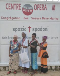 2024_dicembre_suor_hyacinthe_bene_mariya_burundi_spazio_spadoni_salone_feste_operam_opere_misericordia_impresa_sociale (3)