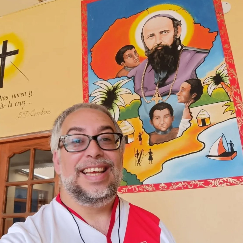 Padre-Alessio-Geraci_miss-combiniano-Perù