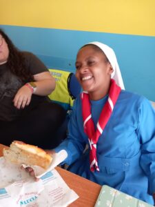 2021_agosto_hicsum_10_suor_Hyacinthe_italia_arezzo_misericordia_sansepolcro_formazione_impresa_sociale_cucina_spazio_spadoni