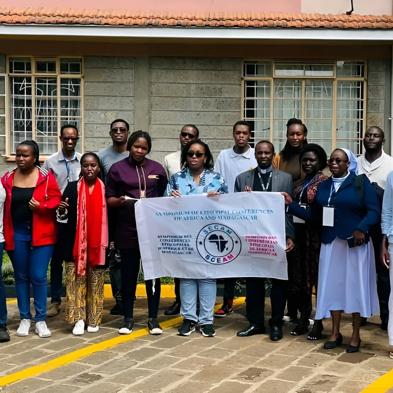 Africa | Puntare sui giovani per il rinnovamento della Chiesa