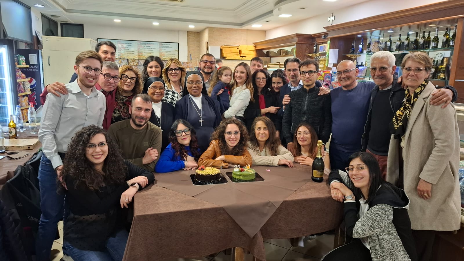 2024_aprile_27_suor_yolande_esther_partenza_madagascar_saluto_progetto_hic_sum_spazio_spadoni_misericordia_adrano (1)