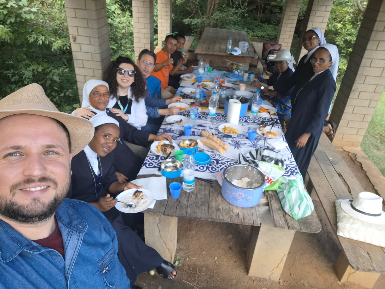 2021_agosto_hicsum_10_suor_Hyacinthe_italia_arezzo_misericordia_sansepolcro_formazione_impresa_sociale_cucina_spazio_spadoni