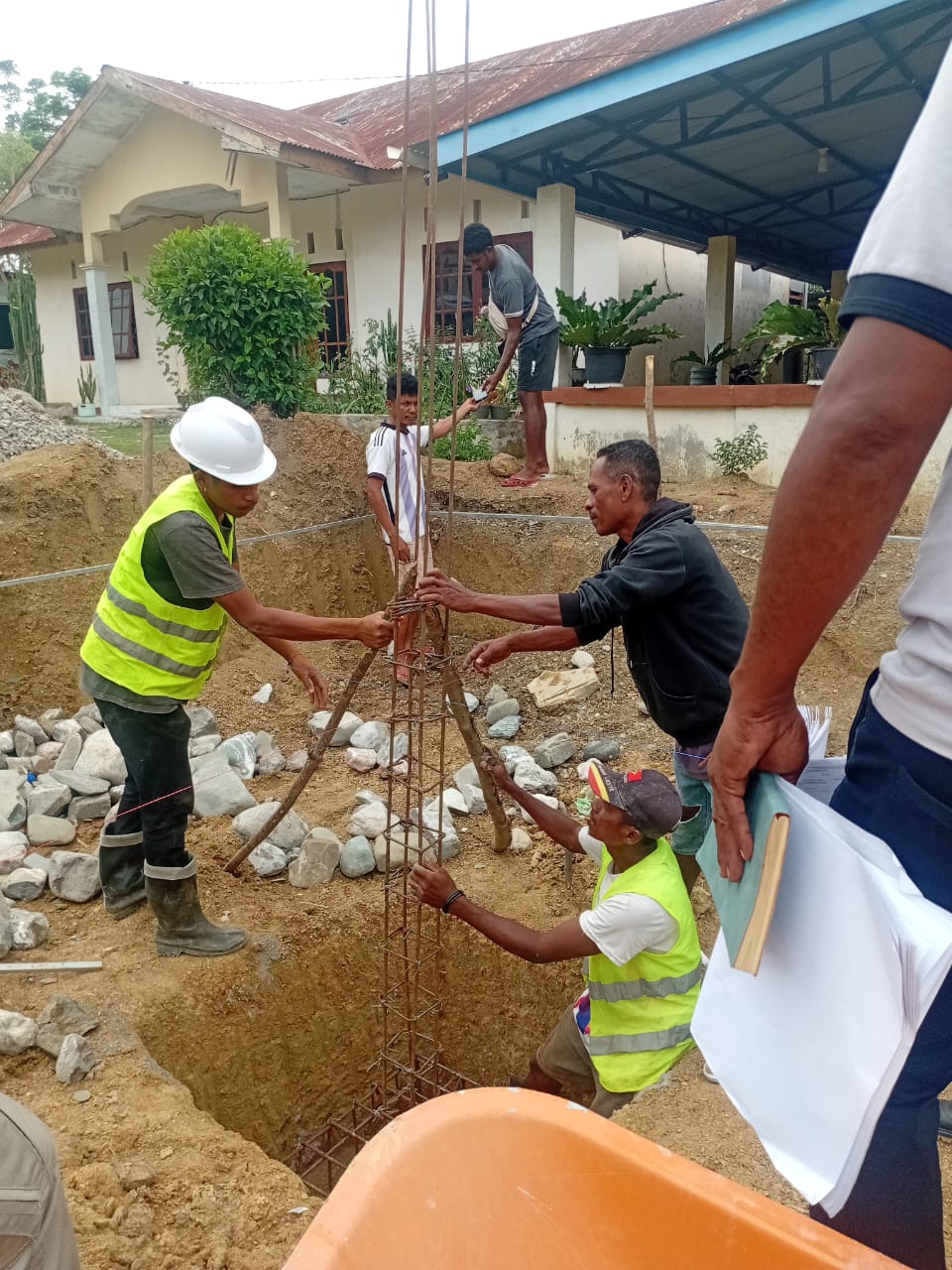 2025_novembre_14_inizio_lavori_casa_operaM-tecnici_governo_suor_ansila_opere_misericordia_spazio_spadoni (1)