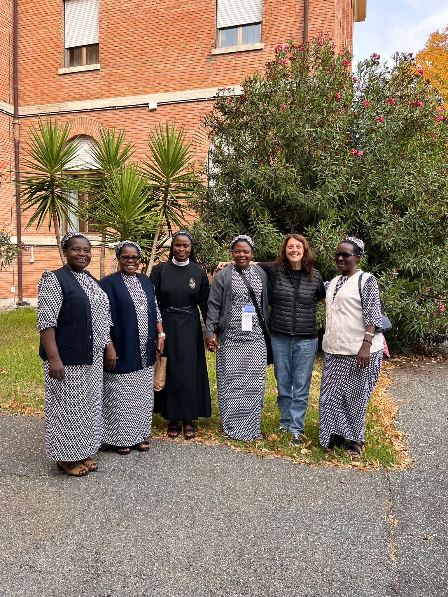 2021_agosto_hicsum_10_suor_Hyacinthe_italia_arezzo_misericordia_sansepolcro_formazione_impresa_sociale_cucina_spazio_spadoni