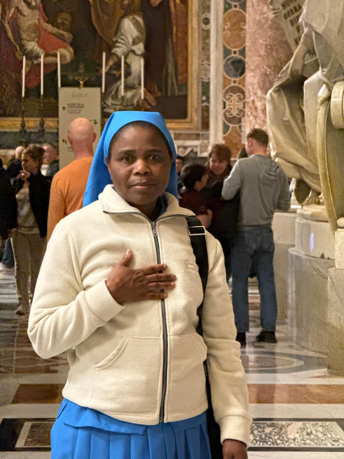 2025_ottobre_25_26_suor_blandina_roma_porta_santa_giubileo_speranza (2)