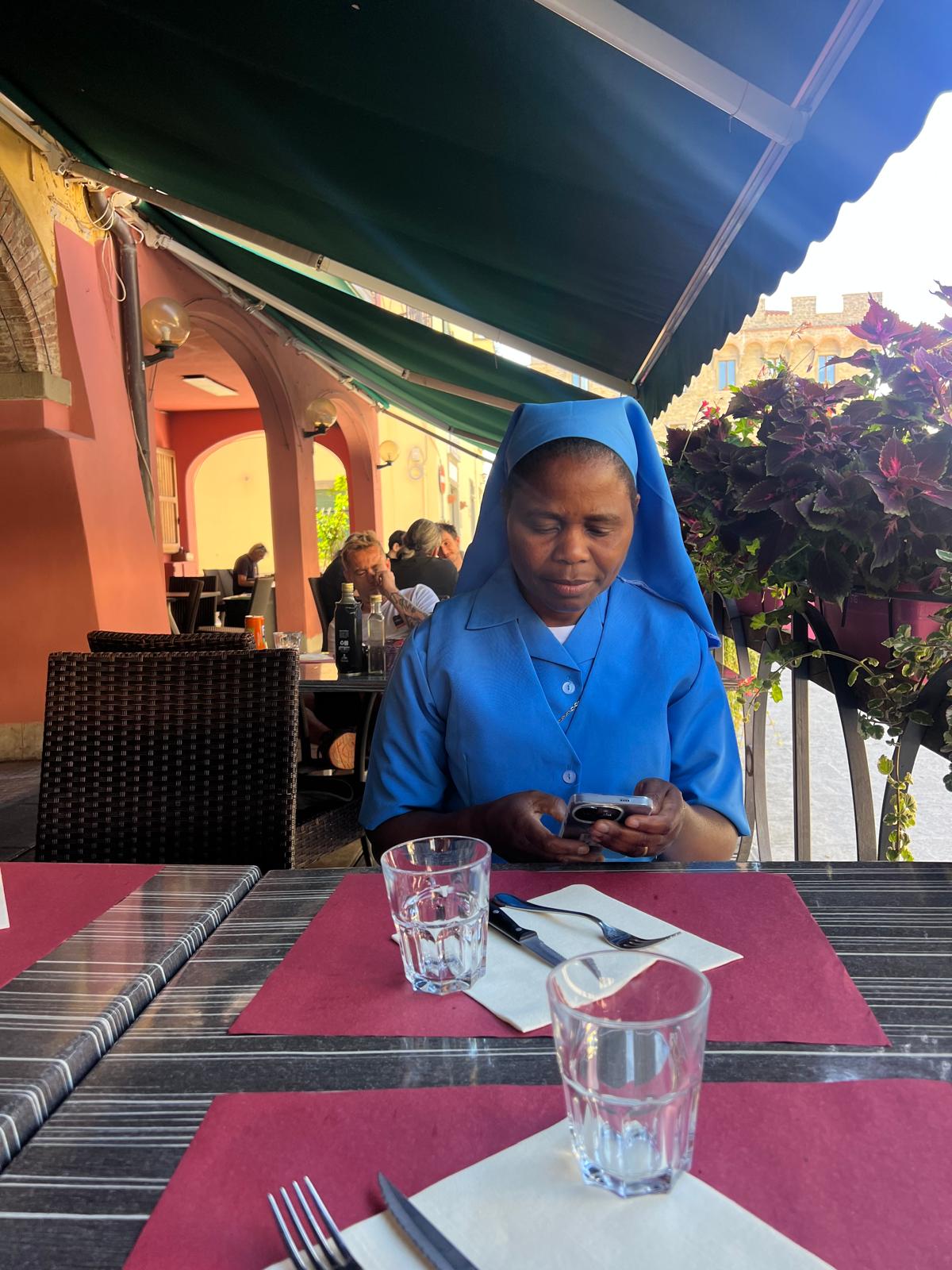 2021_agosto_hicsum_10_suor_Hyacinthe_italia_arezzo_misericordia_sansepolcro_formazione_impresa_sociale_cucina_spazio_spadoni