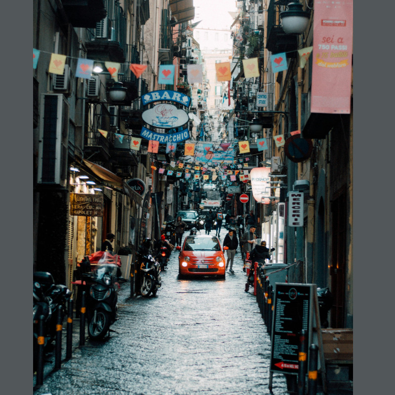 Dalle strade di Napoli un Vangelo che parla cinese