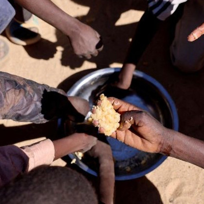 dar-da-mangiare-affamati_opere-misericordia_Sudan