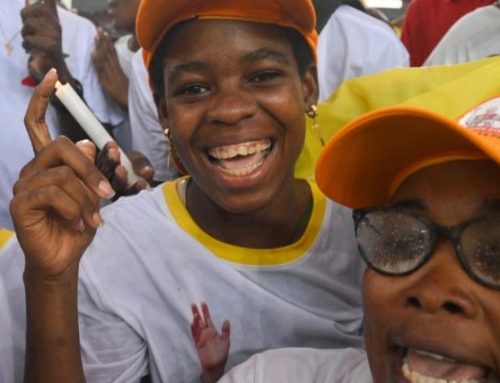 Il Papa rientra dall’Africa | Il filo rosso della misericordia