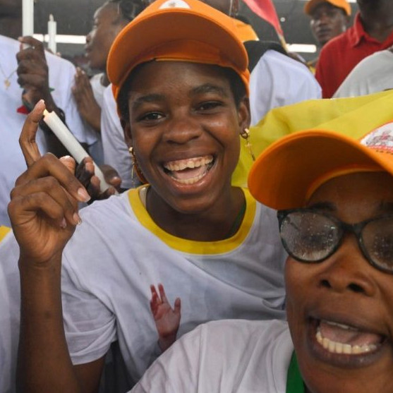 Bata-Africa-giovani_viaggio-Papa_Africa