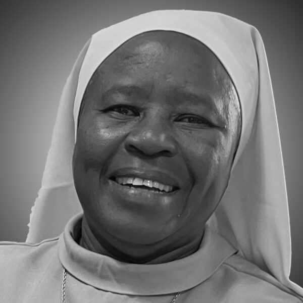 Suor Auxilia Barbabas Hokororo – Madre Generale