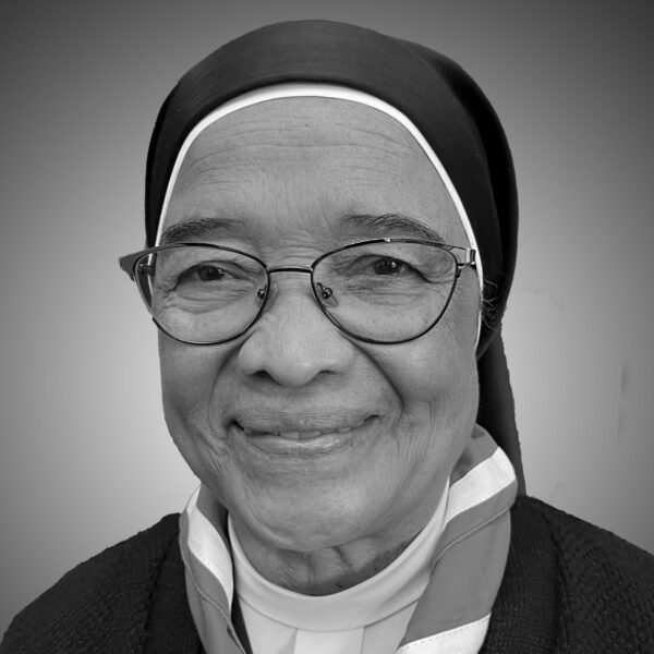 Suor Esther Ravaosolo
