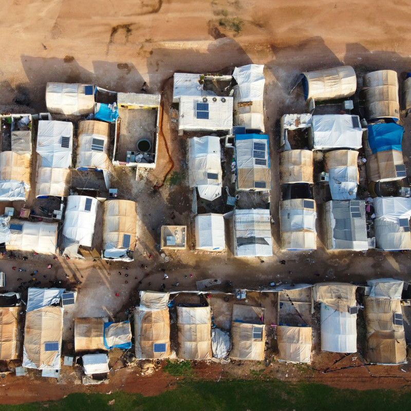 campo-profughi_alloggiare-pellegrini