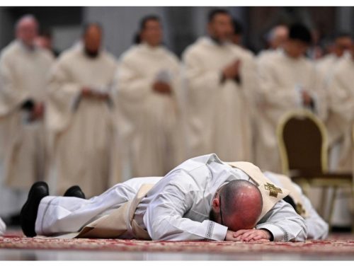 Leone XIV: La porta della Chiesa sempre aperta