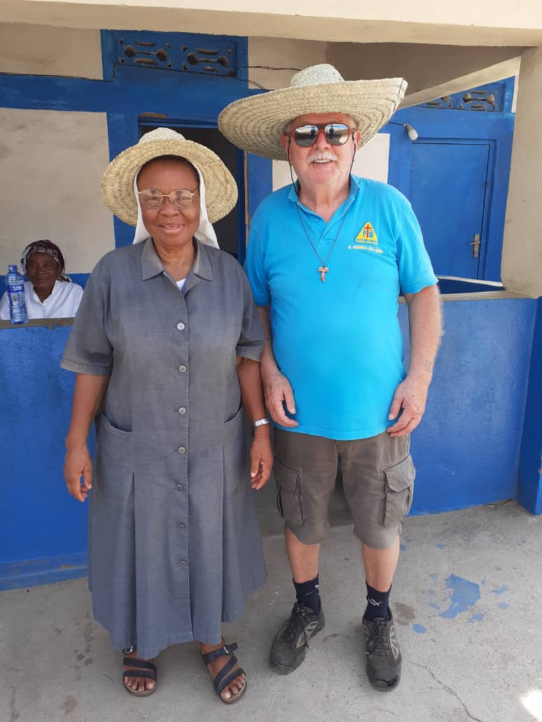 Apostolato a Kavimvira con suor Jacqueline e la comunità locale