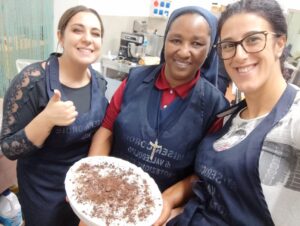 17 ottobre 2023 sr maria cucina misericordia valledolmo hicsum42 suore discepole del redentore 10 300x226