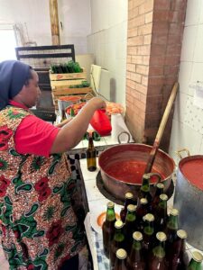 17 ottobre 2023 sr maria cucina misericordia valledolmo hicsum42 suore discepole del redentore 3 225x300