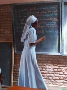2021 giugno burundi bujumbura gitega formazione corso italiano suor alice spazio spadoni 225x300