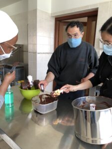 2021 maggio italia lucca formazione hic sum 1 3 9 suor jacqueline lizia lazzarino formazione cioccolato spazio spadoni 3 2 225x300