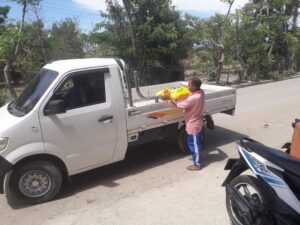 2022 dicembre 17 hicsum 33 timor leste spazio spadoni italia misericordia borgo mozzano sr ansila suore figlie san francesco preparazione sacchi riso 3 300x225