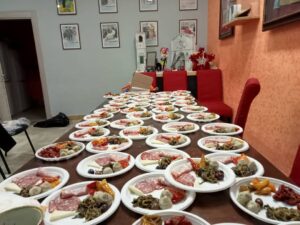 2022 dicembre 29 hicsum 16 italia spazio spadoni misericordia orta nova suor perpetue pranzo indigenti 4 300x225