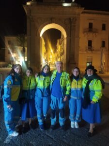 2022 dicembre 2 hicsum 20 rosolini misericordia spazio spadoni sr angelica perla spot natale volontari ragusa siracusa 3 225x300