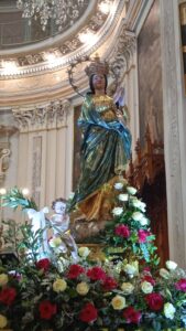 2022 dicembre 8 hicsum 20 rosolini misericordia spazio spadoni sr angelica perla processione 169x300