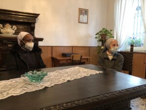 2022 janvier 14 hicsum 27 italie san cerbone spazio + spadoni sœur joan sisters of st joseph formation forte dei marmi sœur roberta canossienne 2 300x225
