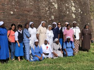2022 giugno 6 9 hicsum 27 italia san cerbone spazio spadoni sr joan sisters of st joseph formazione lucca 300x225