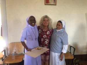 2022 giugno hicsum 27 italia lucca kenya sr joan spazio spadoni formazione pane misericordia san cerbone annalisa lugari 300x225