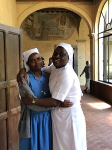 2022 giugno hicsum 28 italia spazio spadoni misericordia stiava sr agnes dimora della carita formazione san cerbone 8 225x300