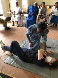 2022 giugno hicsum 29 spazio spadoni itali misericordia assisi sr annie sainte famille kisangani formazione san cerbone 8 225x300