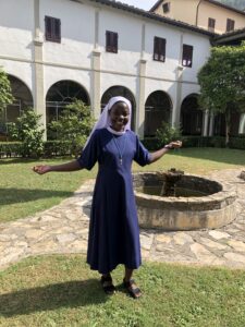 2022 giugno hicsum 30 spazio spadoni italia misericordia roma san romano sr anjeline adorer missionary sisters poor formazione san cerbone 8 225x300
