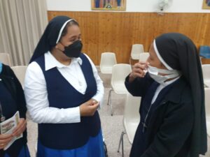 2022 hicsum 20 rosolini misericordia messico spazio spadoni sr angelica perla formazione presentazione comunita 6 300x225