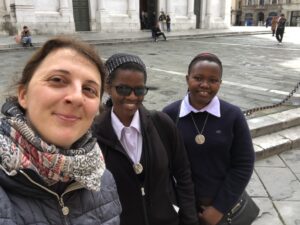 2022 hicsum 22 italia tanzania spazio spadoni misericordia roccasecca sr devotha oliver selene pera visita lucca 6 300x225