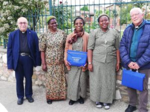 2022 hicsum 24 italia assisi spazio spadoni suor adele visita madre misericordia don maurizio 2 300x225