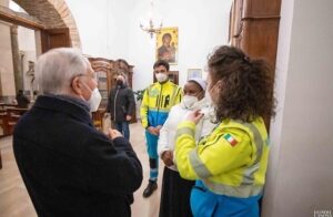 2022 hicsum 26 canosa misericordia spazio spadoni sr cristine sisters lady good counsel incontro vescovo celestino migliore volontari 3 300x196