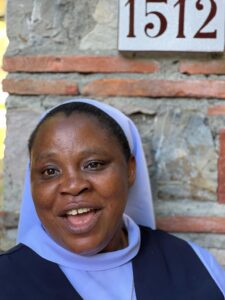 2022 hicsum 26 uganda italia misericordia canosa puglia spazio spadoni sr christine sisters of our lady consuel formazione 225x300