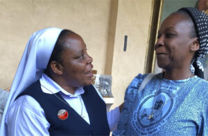 2022 hicsum 26 uganda italia misericordia canosa puglia spazio spadoni sr christine sisters of our lady consuel formazione annie copia 300x197