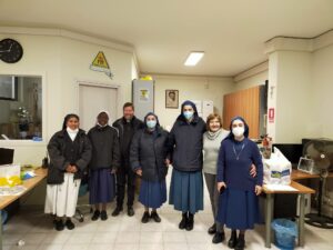 2022 hicsum 30 spazio spadoni italia misericordia roma san romano sr anjeline adorer missionary sisters poor formazione servizio volontari 2 300x225