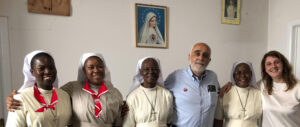 2022 maggio 19 hicsum 31 incisa spazio spadoni sr odette sic suore immacolata incontro luigi spadoni 6 copia 300x127
