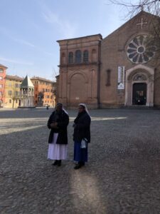 2022 marzo hicsum 18 19 bologna spazio spadoni misericordia borgo mozzano sr marguerite angele marie dominicaines missionnaires familles visita 6 225x300